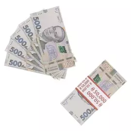 Пачка купюр 500 украинских гривен
