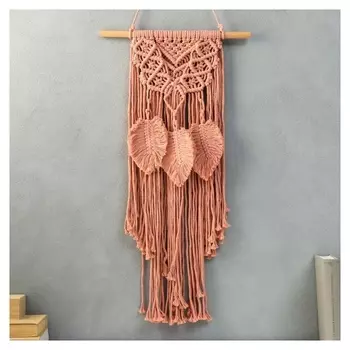 Панно настенное в технике макраме "Ожерелье и листья" розовый 60х35 см