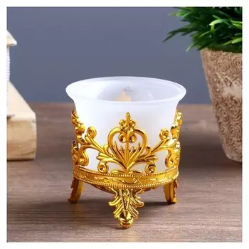 Подсвечник на 1 свечу с золотой подставкой Сердце из листьев сердце 6,5х6х6 см