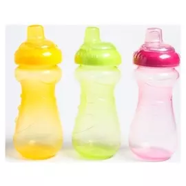 Поильник с мягким носиком