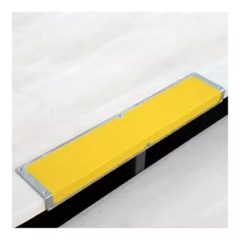 Профиль противоскользящий алюм пластина+угол 120х45х1000мм желтый (Akm1gf2)