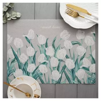 Салфетка на стол "Белые тюльпаны"