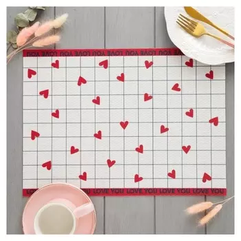 Салфетка на стол "Love Is"