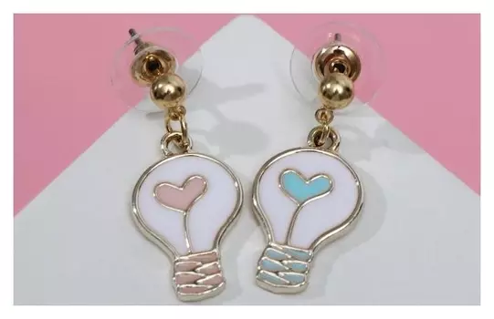 Серьги эмаль "Лампочки" сердечки, цветные в золоте