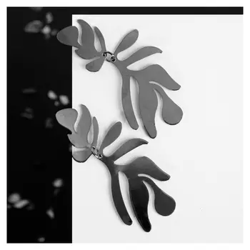 Серьги металл "Атмосфера" пальмовый узор, цвет серый