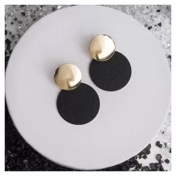 Серьги металл "Леди" текстурные, цвет чёрный в золоте