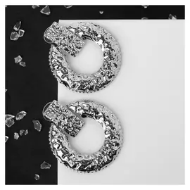 Серьги металл "Мятость" круг, цвет серебро