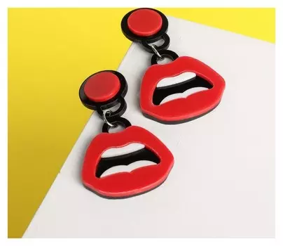 Серьги пластик "Вивьен" губы, цвет красно-чёрный