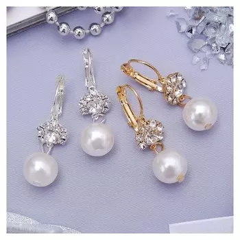 Серьги с жемчугом "Грация" цветы с бусиной