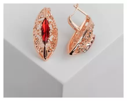 Серьги со стразами "Эдель" эллипс ажурный, цвет красный в золоте