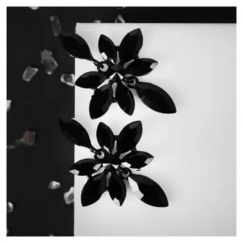 Серьги со стразами "Карнавал" всплеск, цвет чёрный