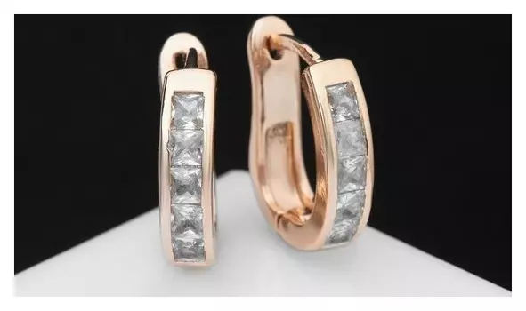 Серьги со стразами "Магия" дорожка, крупные вставки, цвет белый в золоте