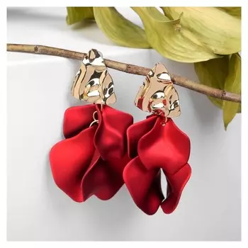 Серьги "Ветер" мятые треугольники, цвет красно-золотой