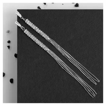 Серьги висячие со стразами "Капель" блеск, цвет белый в серебре