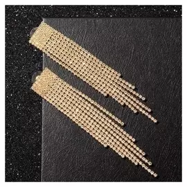 Серьги висячие со стразами "Водопад" крупный квадрат, цвет белый в золоте