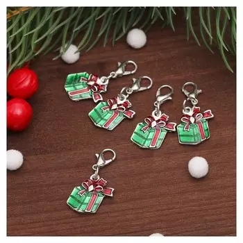 Шармик "Подарок", цвет красно-зеленый в серебре