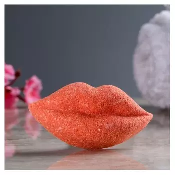 Шипучая бомбочка "Губки" с ароматом клубники, красная