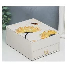 Шкатулка кожзам для украшений "Одуванчики и пчёлка" 8,7х14,3х18,2 см