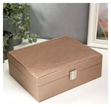 Шкатулка кожзам для украшений "Пионы и лепестки" капучино 8,5х23,5х18,5 см