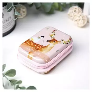 Шкатулка металл на молнии "Олень с цветущими рогами и девочка" 9х6,5х3,3 см