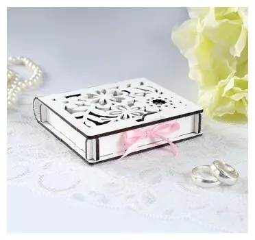 Шкатулка под кольца "Цветочная", белая, 10х9,5х2,6 см