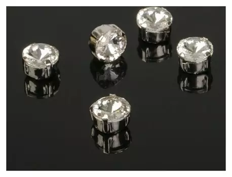 Стразы в цапах (набор 5 шт), 8*8мм, цвет белый в серебре