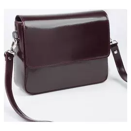 Сумка женская из натуральной лакированной кожи, отдел на клапане, длинный ремень, наружный карман Цвет бордовый