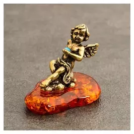 Сувенир "Ангелочек позирующий", латунь, янтарь, 2,5х1,2х2,5 см