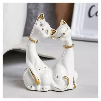 Сувенир "Белые кот и кошка в цветок, ошейник из страз" 12х9х4,5 см