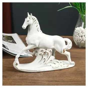 Сувенир керамика "Арабский скакун" белый с золотом 17,5х6х20,5 см