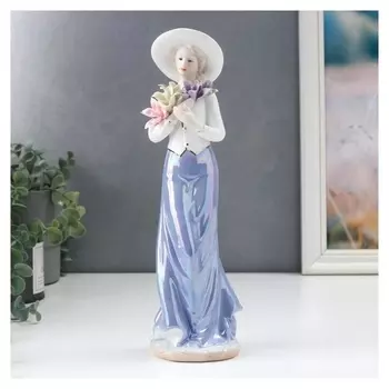 Сувенир керамика "Девушка с охапкой цветов" 29х9х7,5 см