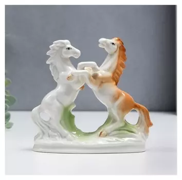 Сувенир керамика "Соперничество - дикие кони" 15 см