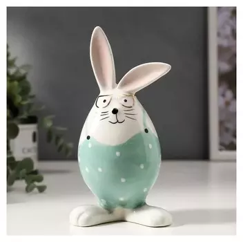 Сувенир керамика "Зайчик в очках, в комбинезоне" бело-бирюзовый 16х6,7х8 см