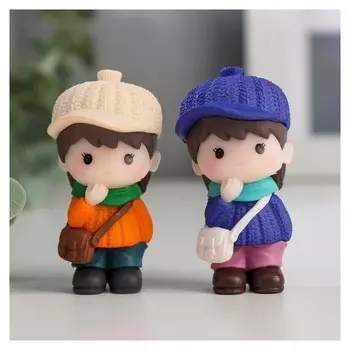 Сувенир пластик "Малыш в кепке с сумкой" 5х2,5х3 см