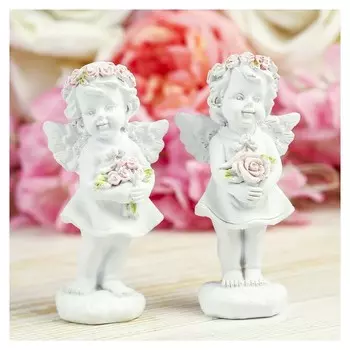 Сувенир полистоун "Ангел-девочка в розовом венке с розами" 10х5,2х3,3 см