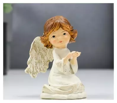 Сувенир полистоун "Ангел сидит на облачке, в ладошках звёзды" кремово-золотой 6,5х4,5х5 см