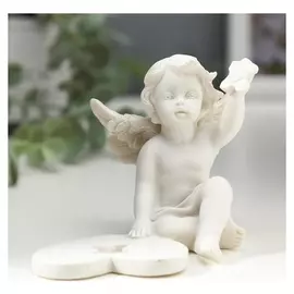 Сувенир полистоун "Белоснежный ангел собирает пазл" 6,8х8,5х7,5 см