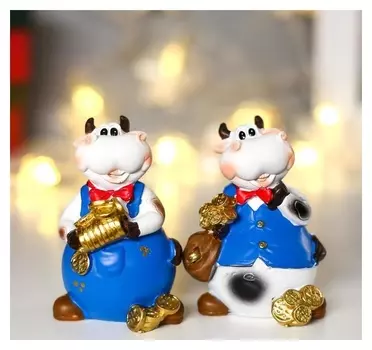 Сувенир полистоун "Бычок в галстуке-бабочке с монетами" 8,6х5,3х6 см