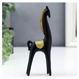 Сувенир полистоун "Чёрный конь с золотой гривой" 15х2,5х5 см