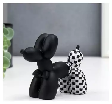 Сувенир полистоун "Чёрный воздушный шарик - собака, шахматка" 9х4,5х11 см