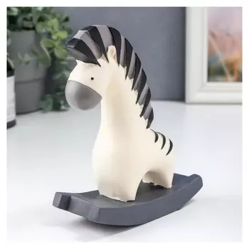 Сувенир полистоун "Конёк-качалка" белый 16,5х5,5х14 см