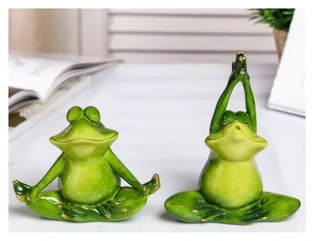 Сувенир полистоун лак "Лягуха-йог" 15х12,5х5,5 см