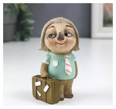 Сувенир полистоун "Ленивец с чемоданчиком" 9,5х4,5х6 см