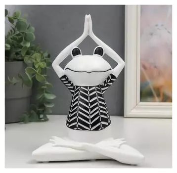 Сувенир полистоун "Лягушонок - йога" белый с чёрным узором 21х16 см