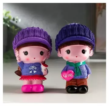 Сувенир полистоун "Малыш/малышка в сиреневой кепке" набор 2 шт 9,5х5,8х5,5 см