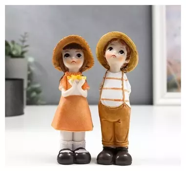 Сувенир полистоун "Малыш/малышка в соломенной шляпке" 16х5х4 см