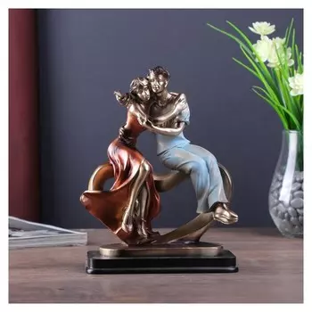 Сувенир полистоун "Романтичная пара на сердце" под бронзу 20х16х7 см