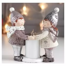 Сувенир полистоун световой "Малыши в зимних нарядах, хоровод вокруг свечи" 18,5х8,5х18,5 см 649457
