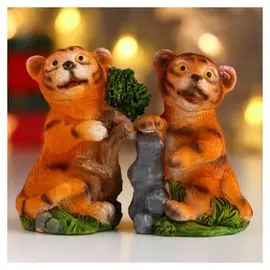 Сувенир полистоун "Тигрёнок на природе" 8,6х6х6 см