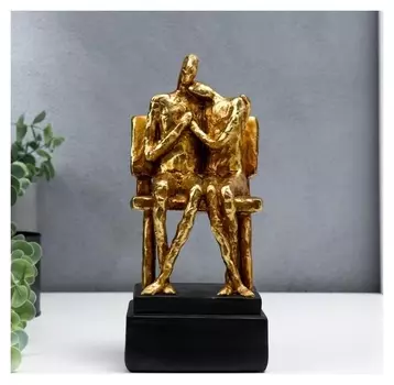 Сувенир полистоун "Влюблённые на скамейке" золото 23х10,5х9,5 см